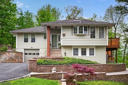 16 Columbus Rd
