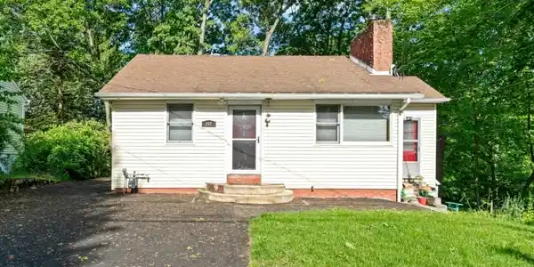 587 Dell Rd