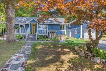 245 Wiscasset Rd