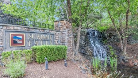 192 Ridge Dr