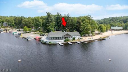 438 Lake Shore Dr