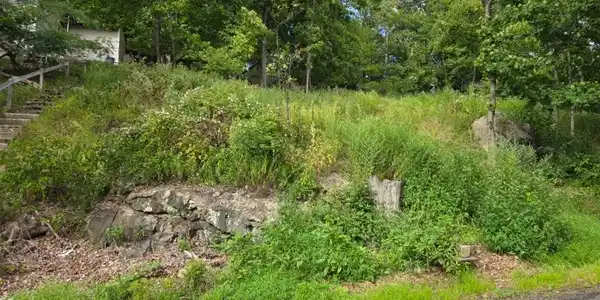 13 Stonehenge Rd