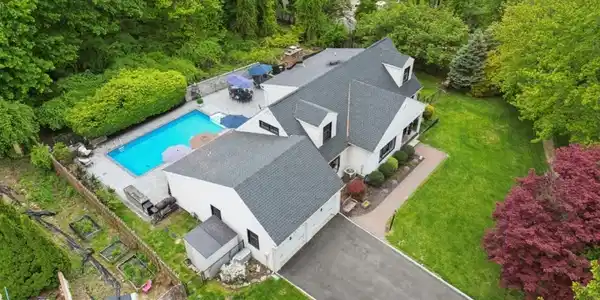 11 Auriemma Ct
