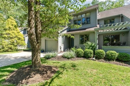 3 Crofton Ct