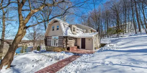 247 Chincopee Ave