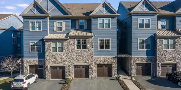 407 Mariner's Pointe