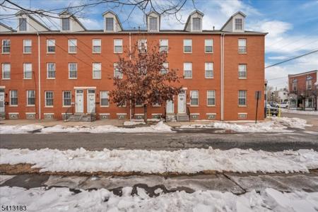 109 Hudson St