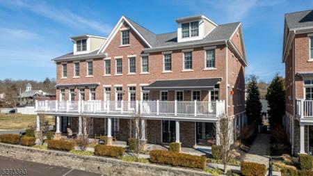 5 River Mills Dr