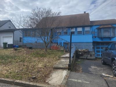 160 Elmhurst Dr