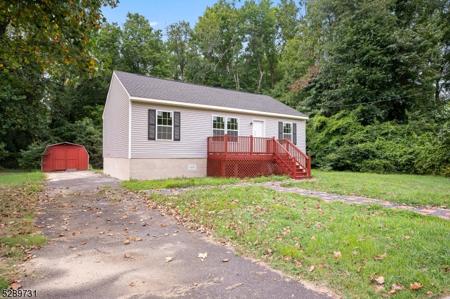 175 Delaware Dr