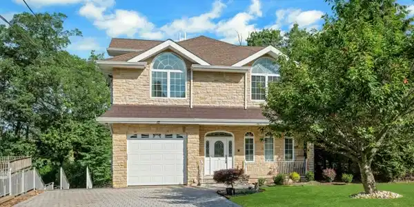 14 Chincopee Ave