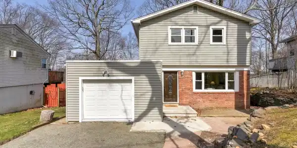 53 Salmon Rd