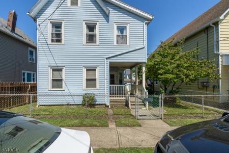 35 Lewis St