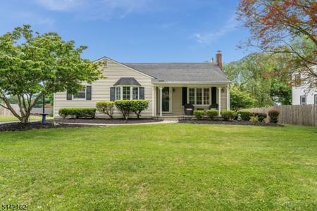 244 Hillcrest Dr