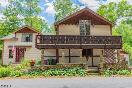 109 Hainesburg River Rd