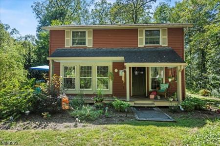 7 Laurel Ave