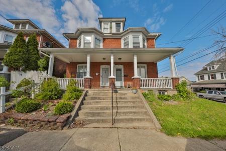 18 Raymond St