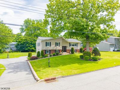 55 Marcia Rd