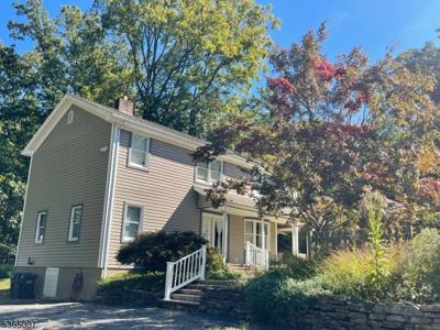 87 Ridgeway Ave.