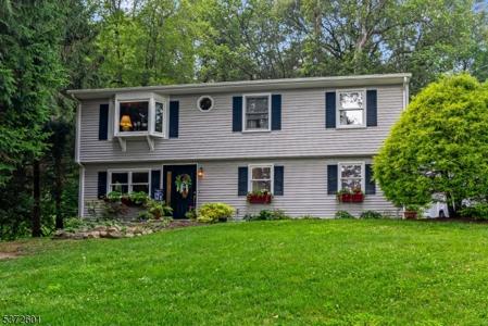 29 Cypress Dr