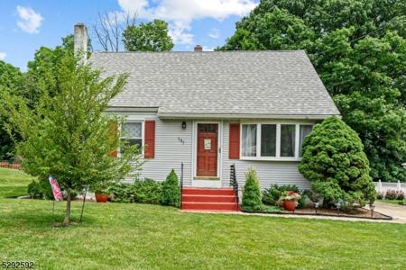 137 N Riverview Rd