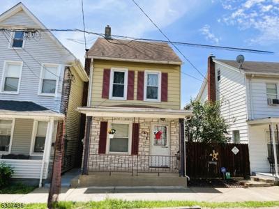 16 Lewis St