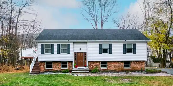 27 Ridgedale Rd
