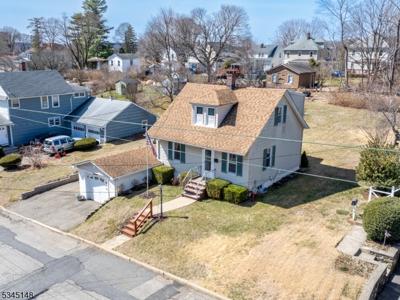 16 Hillside Ave