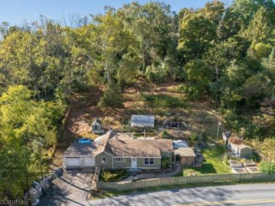 418 Church Rd