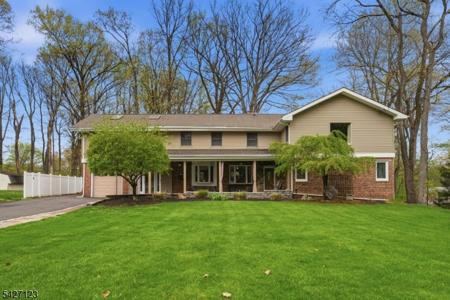 7 Oswego Ave