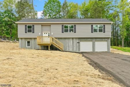 101 Armstrong Rd