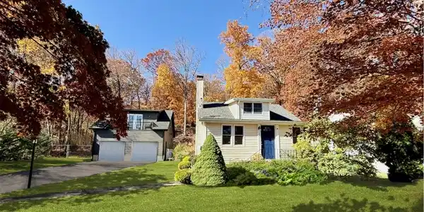 20 Shore Rd