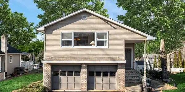 517 VAIL ROAD