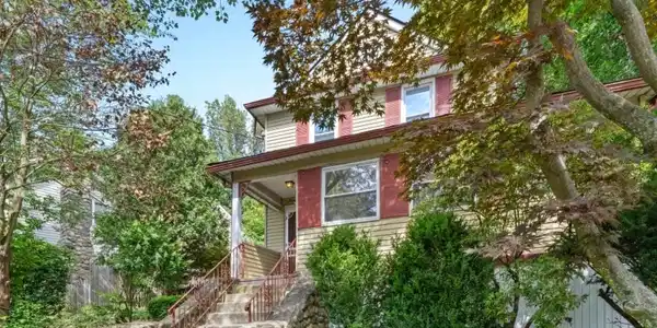368 Howard Blvd