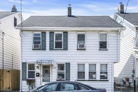 242 Chambers St