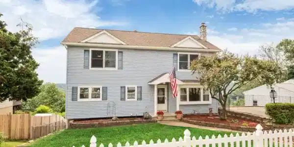 33 MUSCONETCONG AVENUE
