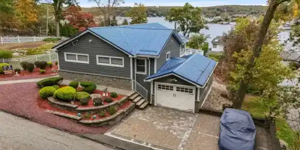 64 Ithanell Rd