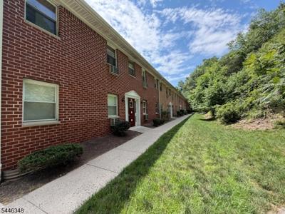 100 Pierson Miller Dr