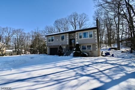 662 Canistear Rd