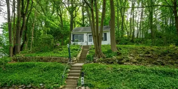 48 Vail Rd