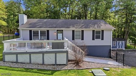 66 Ridgeway Ave