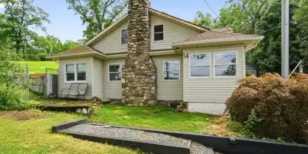 14 Alpine Dr