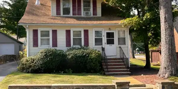 528 Altenbrand Ave