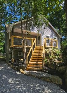 34 Allamuchy Trl
