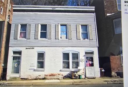 22 N Main St