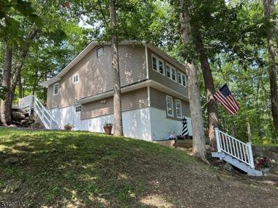 6 Hickory Trl