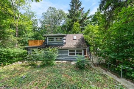47 Twin Oaks Trl