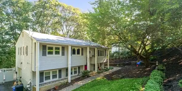 625 Succasunna Rd