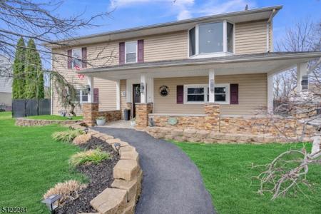 85 Larsen Rd