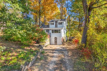 204 Wawayanda Rd
